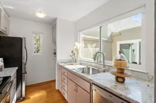 Photo #6: ML81928731 Listing