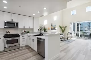 Photo #5: ML81929381 Listing