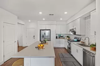 Photo #5: ML81930192 Listing 