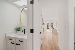 Photo #4: ML81930911 Listing