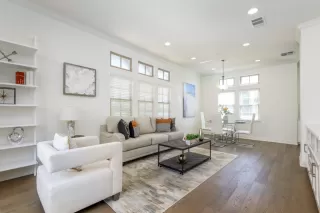 Photo #4: ML81931800 Listing