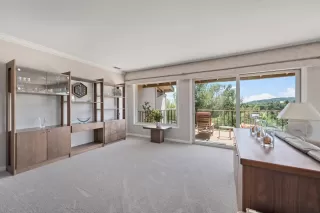 Photo #6: ML81932484 Listing