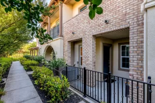 Photo #2: ML81933619 Listing 