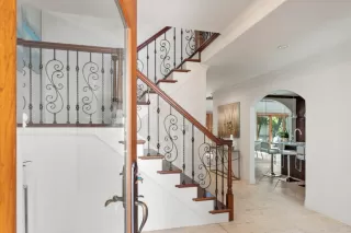 Photo #4: ML81933932 Listing