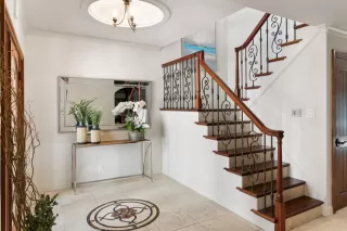 Photo #5: ML81933932 Listing