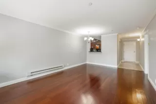 Photo #5: ML81935033 Listing