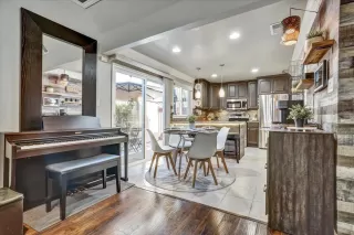 Photo #5: ML81935240 Listing