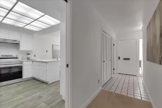 Photo #5: ML81935597 Listing