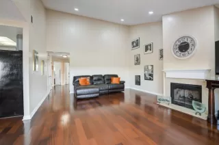 Photo #4: ML81935671 Listing