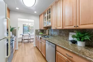 Photo #5: ML81935697 Listing