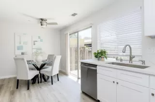 Photo #6: ML81935902 Listing