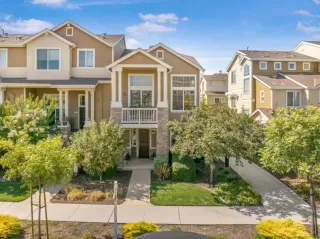 Photo #1: ML81936053 Listing