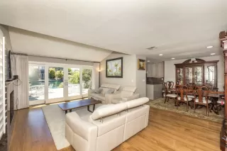 Photo #4: ML81937211 Listing 