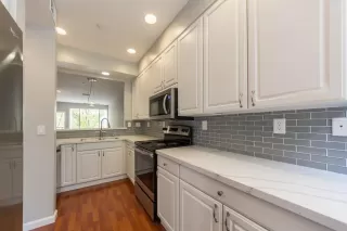 Photo #5: ML81937597 Listing