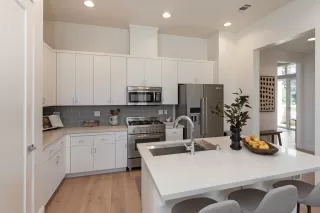 Photo #6: ML81937901 Listing