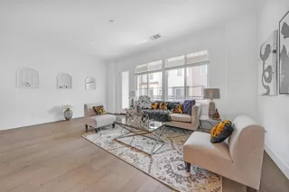 Photo #4: ML81938196 Listing