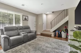 Photo #5: ML81939106 Listing 