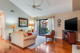 Photo #6: ML81939335 Listing 