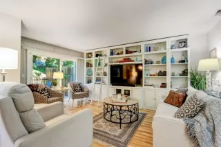 Photo #2: ML81942039 Listing 