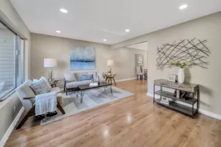 Photo #4: ML81942047 Listing