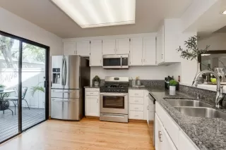 Photo #6: ML81942402 Listing