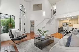 Photo #5: ML81942585 Listing