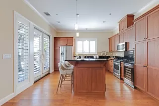 Photo #5: ML81943072 Listing 