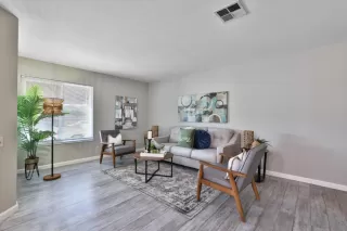 Photo #6: ML81943331 Listing