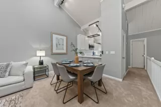 Photo #6: ML81943403 Listing