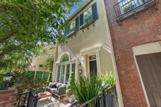 Photo #2: ML81943711 Listing 