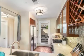 Photo #4: ML81943721 Listing 