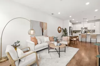 Photo #2: ML81943832 Listing 