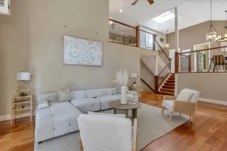 Photo #5: ML81943975 Listing