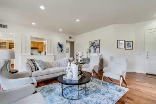 Photo #4: ML81944326 Listing