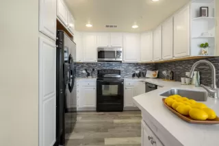 Photo #5: ML81944992 Listing