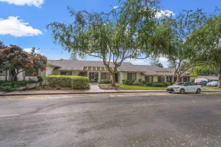 Photo #2: ML81945080 Listing 