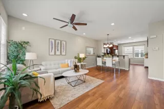 Photo #1: ML81945321 Listing 