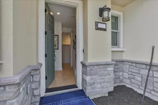 Photo #2: ML81946137 Listing