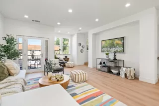 Photo #4: ML81946437 Listing