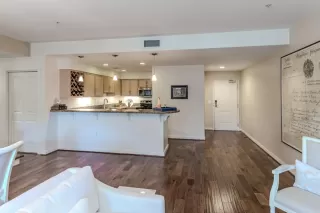 Photo #2: ML81946992 Listing 