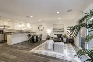 Photo #5: ML81947365 Listing