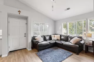 Photo #4: ML81947629 Listing 