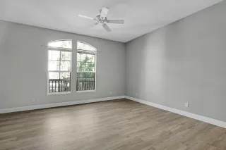 Photo #4: ML81947908 Listing