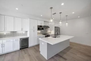 Photo #5: ML81949060 Listing 