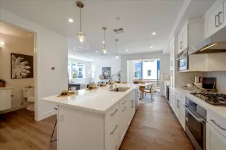 Photo #5: ML81949061 Listing