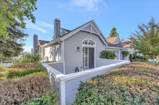 Photo #2: ML81952081 Listing 