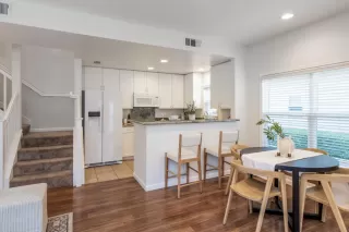 Photo #5: ML81952444 Listing