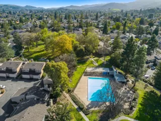 Photo #4: ML81952503 Listing