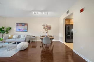 Photo #5: ML81952821 Listing 