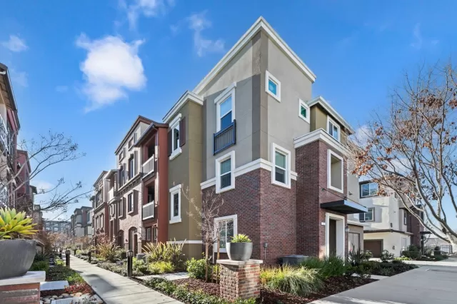 MLS: ML81952863 Condo For Sale